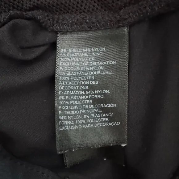 The North Face Paramount Shorts in Black Size 2 - Picture 8 of 8